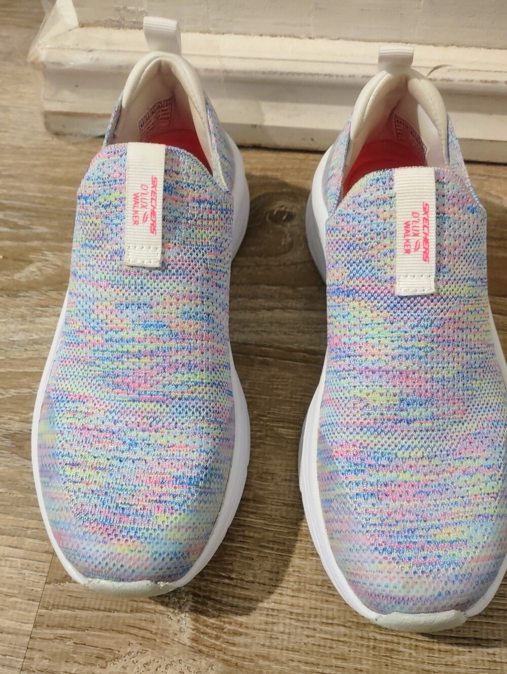 Skechers Slip-On Knit Sneakers in Pastel Multi SZ 6 1/2
